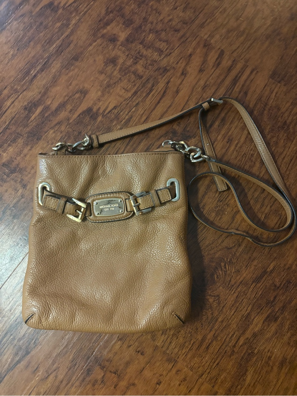 Michael Kors Vintage Cognac Pebbled Leather Crossbody Bag with Gold Hardware